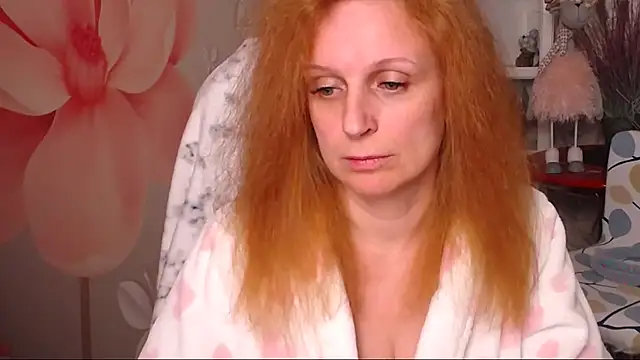 Snapshot of Venus_love1 chatting on 21, 4, 2026 Venus love1 online show from 21, 4, 2026