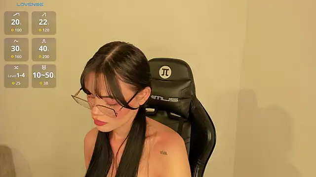 Snapshot of Sofia_pregnant chatting on 14, 10, 2025 Sofia pregnant online show from 14, 10, 2025