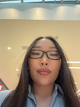 Snapshot of AdriaNochi chatting on 3, 7, 2026 AdriaNochi online show from 3, 7, 2026