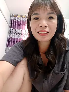 Snapshot of Livelulu chatting on 14, 10, 2025 Livelulu online show from 14, 10, 2025