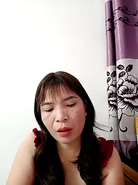 Snapshot of Livelulu chatting on 25, 10, 2025 Livelulu online show from 25, 10, 2025