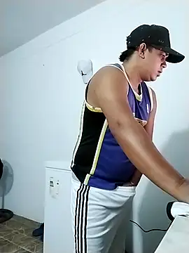 Snapshot of Alex_man23 chatting on 5, 11, 2025 Alex man23 online show from 5, 11, 2025