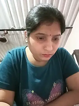 Snapshot of aliya-jaan71 chatting on 5, 4, 2026 aliya-jaan71 online show from 5, 4, 2026