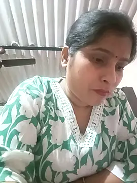 Snapshot of aliya-jaan71 chatting on 8, 4, 2026 aliya-jaan71 online show from 8, 4, 2026