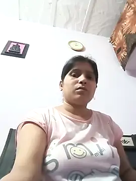 Snapshot of aliya-jaan71 chatting on 10, 4, 2026 aliya-jaan71 online show from 10, 4, 2026