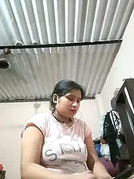 Snapshot of aliya-jaan71 chatting on 17, 4, 2026 aliya-jaan71 online show from 17, 4, 2026