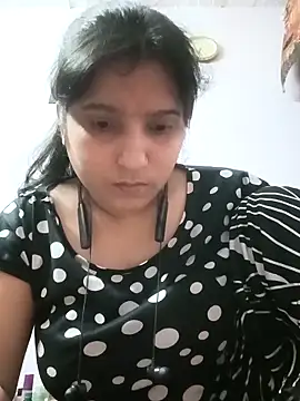Snapshot of aliya-jaan71 chatting on 29, 4, 2026 aliya-jaan71 online show from 29, 4, 2026