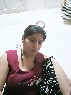 Snapshot of aliya-jaan71 chatting on 12, 6, 2026 aliya-jaan71 online show from 12, 6, 2026