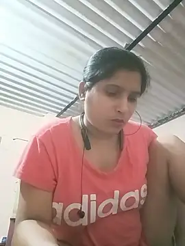 Snapshot of aliya-jaan71 chatting on 2, 7, 2026 aliya-jaan71 online show from 2, 7, 2026