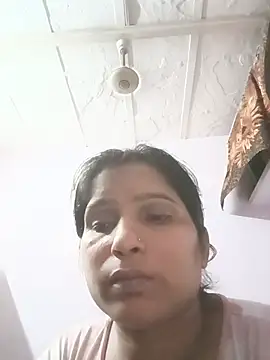 Snapshot of aliya-jaan71 chatting on 5, 8, 2026 aliya-jaan71 online show from 5, 8, 2026