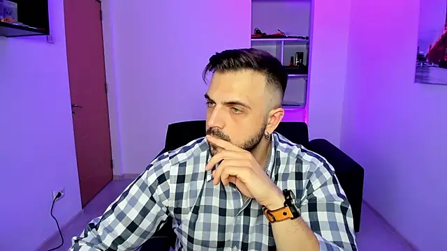 Snapshot of Jace_Thorne chatting on 17, 11, 2025 Jace Thorne online show from 17, 11, 2025