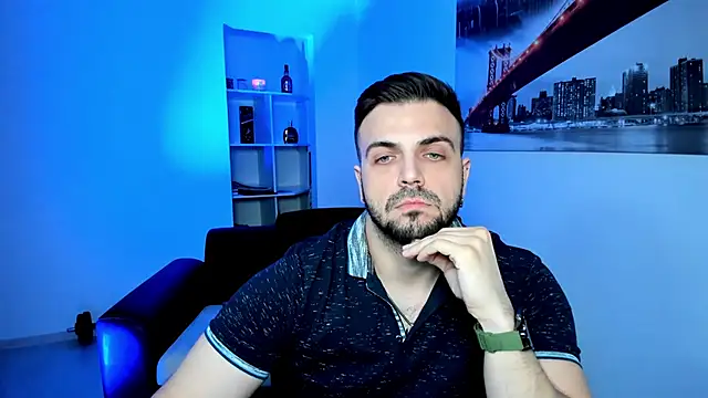 Snapshot of Jace_Thorne chatting on 18, 12, 2025 Jace Thorne online show from 18, 12, 2025