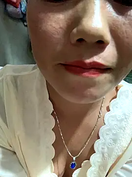 Snapshot of _losrt_cherry_ chatting on 21, 10, 2025  losrt cherry  online show from 21, 10, 2025