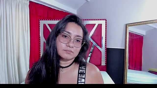 Snapshot of Luna021_1 chatting on 29, 9, 2025 Luna021 1 online show from 29, 9, 2025