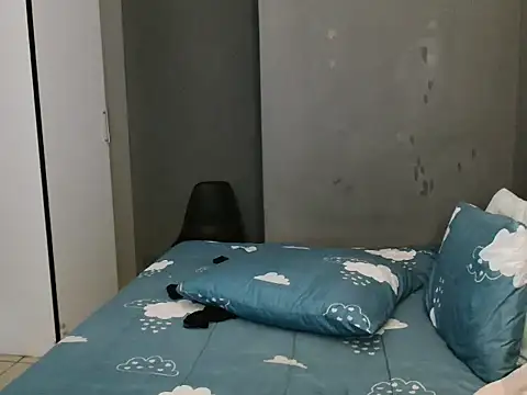 Lillyan N online show from 12, 10, 2025