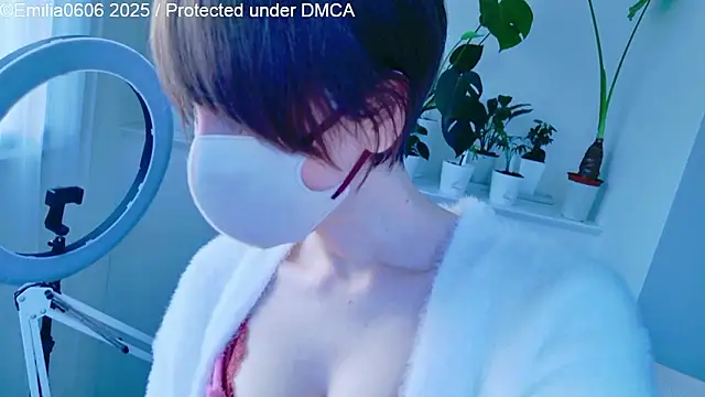 Snapshot of MariaM_080 chatting on 13, 12, 2025 MariaM 080 online show from 13, 12, 2025