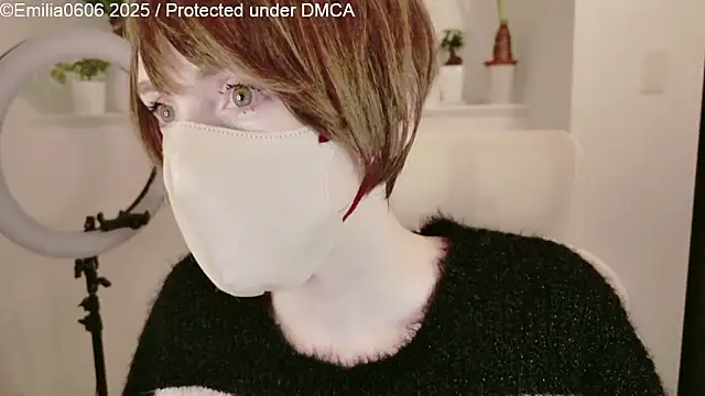 Snapshot of MariaM_080 chatting on 15, 12, 2025 MariaM 080 online show from 15, 12, 2025