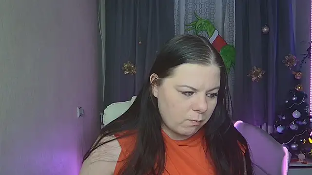 Snapshot of BritneyRaine chatting on 23, 12, 2025 BritneyRaine online show from 23, 12, 2025