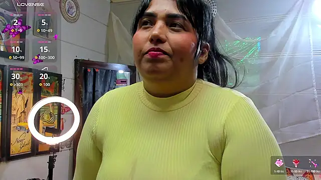 Girl luna  online show from 19, 9, 2025