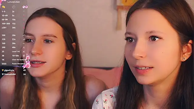 GabrielleLynchard online show from 14, 11, 2025