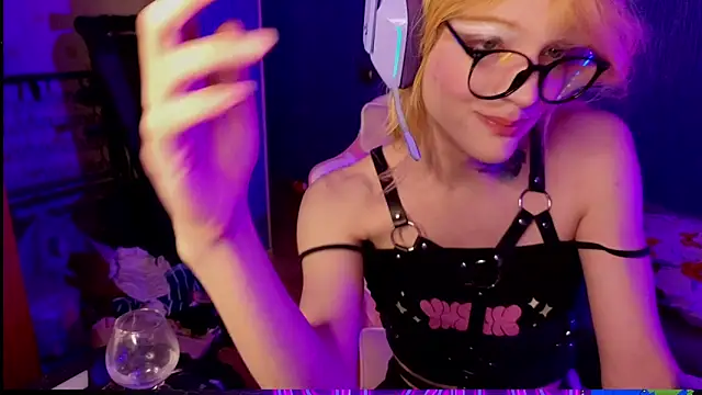 bekvafluttershy online show from 22, 11, 2025