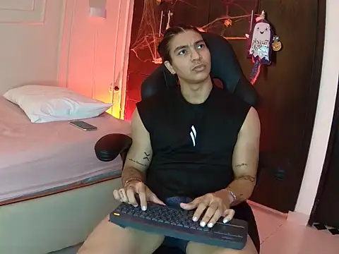 toji luxxer online show from 30, 10, 2025