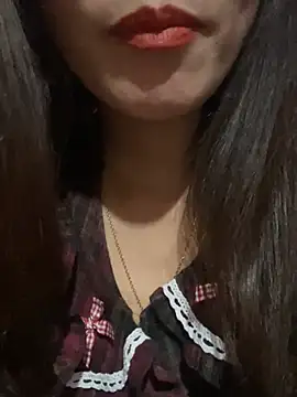 Moon pusy online show from 13, 1, 2026