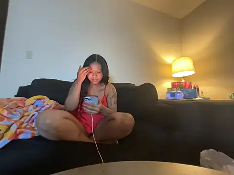 Snapshot of GoddessFatPuss chatting on 19, 4, 2026 GoddessFatPuss online show from 19, 4, 2026