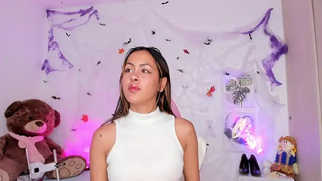 Susy spark online show from 6, 11, 2025