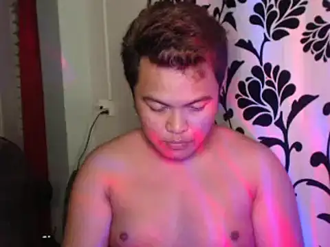 Snapshot of Gayasianzowe chatting on 27, 10, 2025 Gayasianzowe online show from 27, 10, 2025