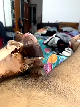 Snapshot of vikranthLong chatting on 26, 10, 2025 vikranthLong online show from 26, 10, 2025