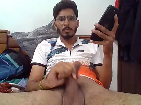 Snapshot of vikranthLong chatting on 31, 10, 2025 vikranthLong online show from 31, 10, 2025