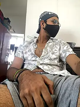 Snapshot of vikranthLong chatting on 6, 1, 2026 vikranthLong online show from 6, 1, 2026