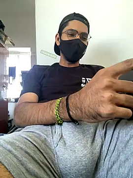 Snapshot of vikranthLong chatting on 7, 1, 2026 vikranthLong online show from 7, 1, 2026