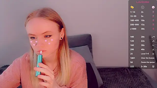 Snapshot of AliceNya_cute chatting on 9, 4, 2026 AliceNya cute online show from 9, 4, 2026