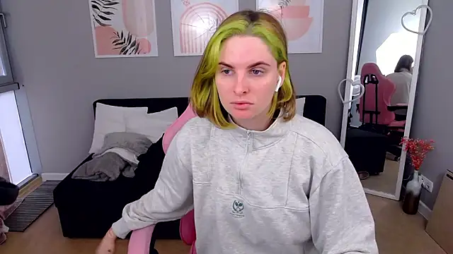 Snapshot of SabrinaRayX chatting on 17, 3, 2026 SabrinaRayX online show from 17, 3, 2026