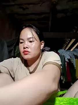 emilyzz online show from 17, 4, 2026