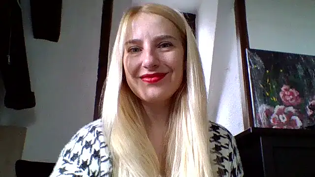 Snapshot of Yselrah chatting on 31, 10, 2025 Yselrah online show from 31, 10, 2025