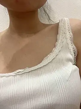 Snapshot of Bella_sexy98 chatting on 21, 10, 2025 Bella sexy98 online show from 21, 10, 2025