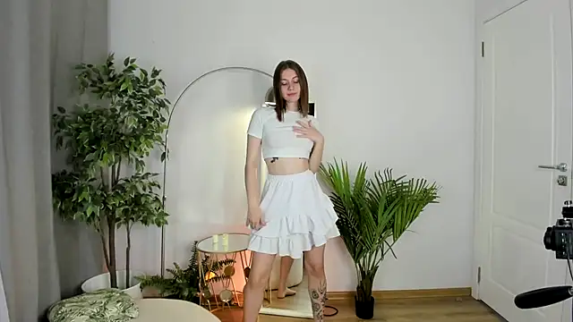 Pink Muse online show from 6, 11, 2025