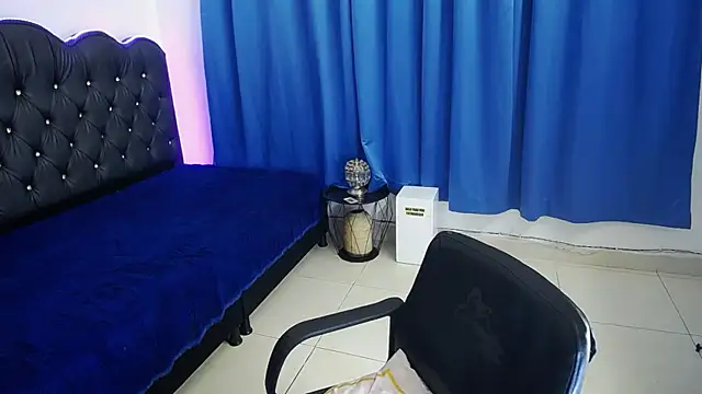 Snapshot of Cordelia_Perlman chatting on 4, 12, 2025 Cordelia Perlman online show from 4, 12, 2025