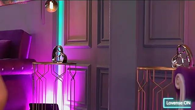 Snapshot of SiennaJayden chatting on 25, 11, 2025 SiennaJayden online show from 25, 11, 2025