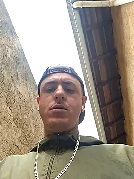 Snapshot of Bottz777 chatting on 9, 10, 2025 Bottz777 online show from 9, 10, 2025