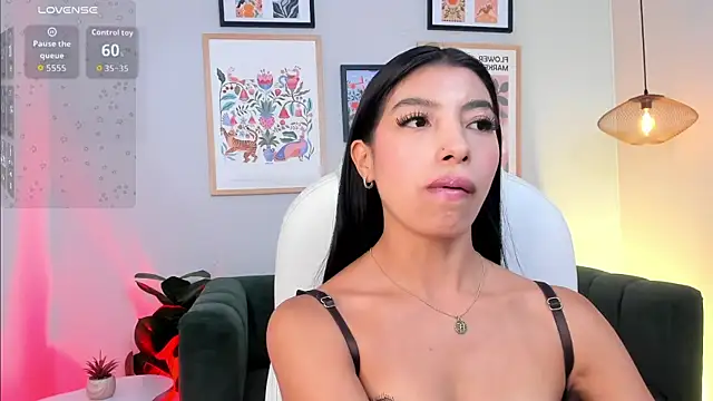Tiffany Low online show from 4, 6, 2026