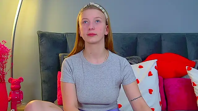 Snapshot of BeatriceBinoche chatting on 11, 3, 2026 BeatriceBinoche online show from 11, 3, 2026