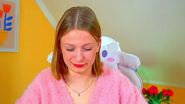 Snapshot of BeatriceBinoche chatting on 4, 4, 2026 BeatriceBinoche online show from 4, 4, 2026