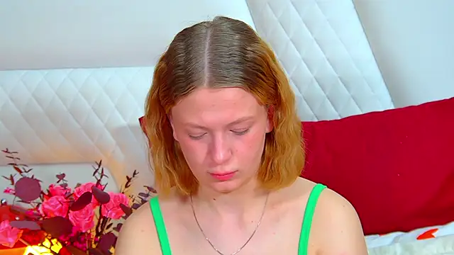 Snapshot of BeatriceBinoche chatting on 18, 4, 2026 BeatriceBinoche online show from 18, 4, 2026