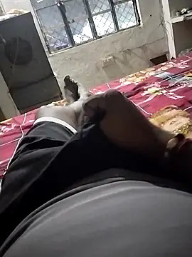 Snapshot of samsharma- chatting on 16, 9, 2025 samsharma- online show from 16, 9, 2025