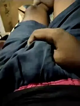 Snapshot of samsharma- chatting on 13, 10, 2025 samsharma- online show from 13, 10, 2025