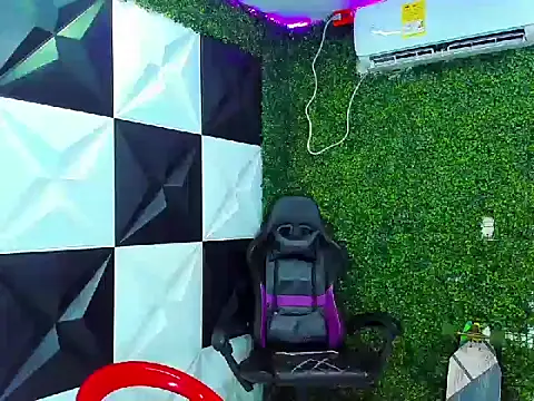 Snapshot of boy_tatto777 chatting on 16, 9, 2025 boy tatto777 online show from 16, 9, 2025